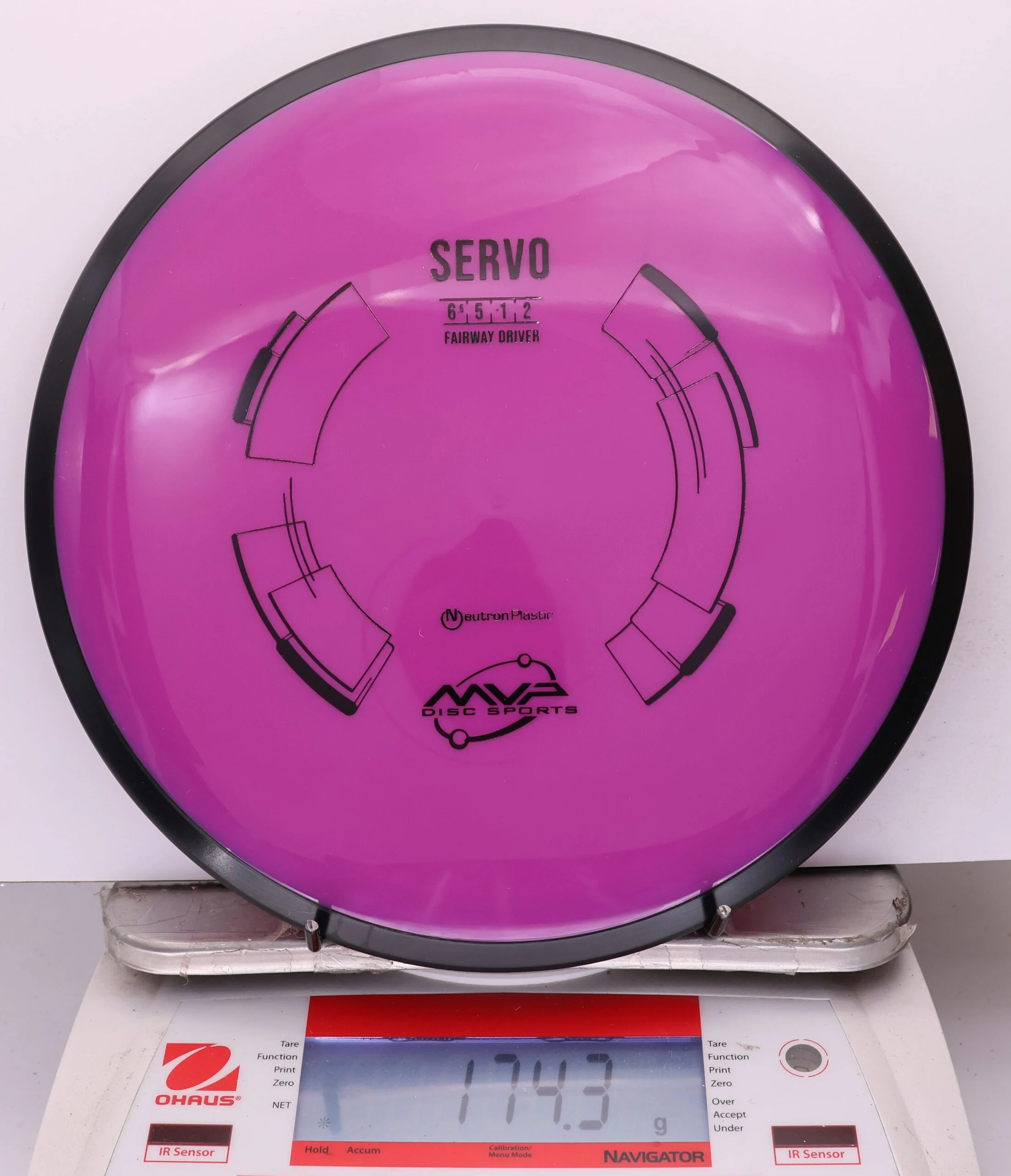 1045065 Neutron Servo - #606 Purple, 174