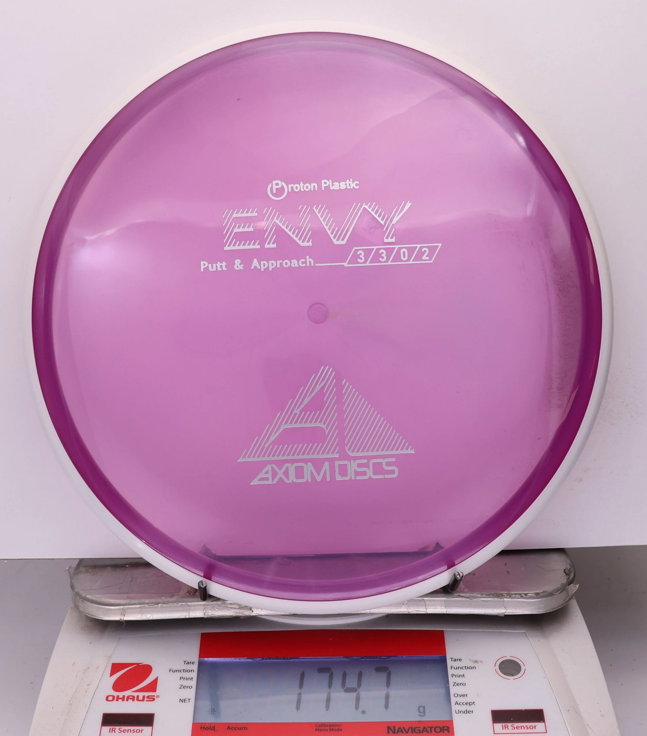 1048223 Proton Envy - #607 White-Magenta, 175