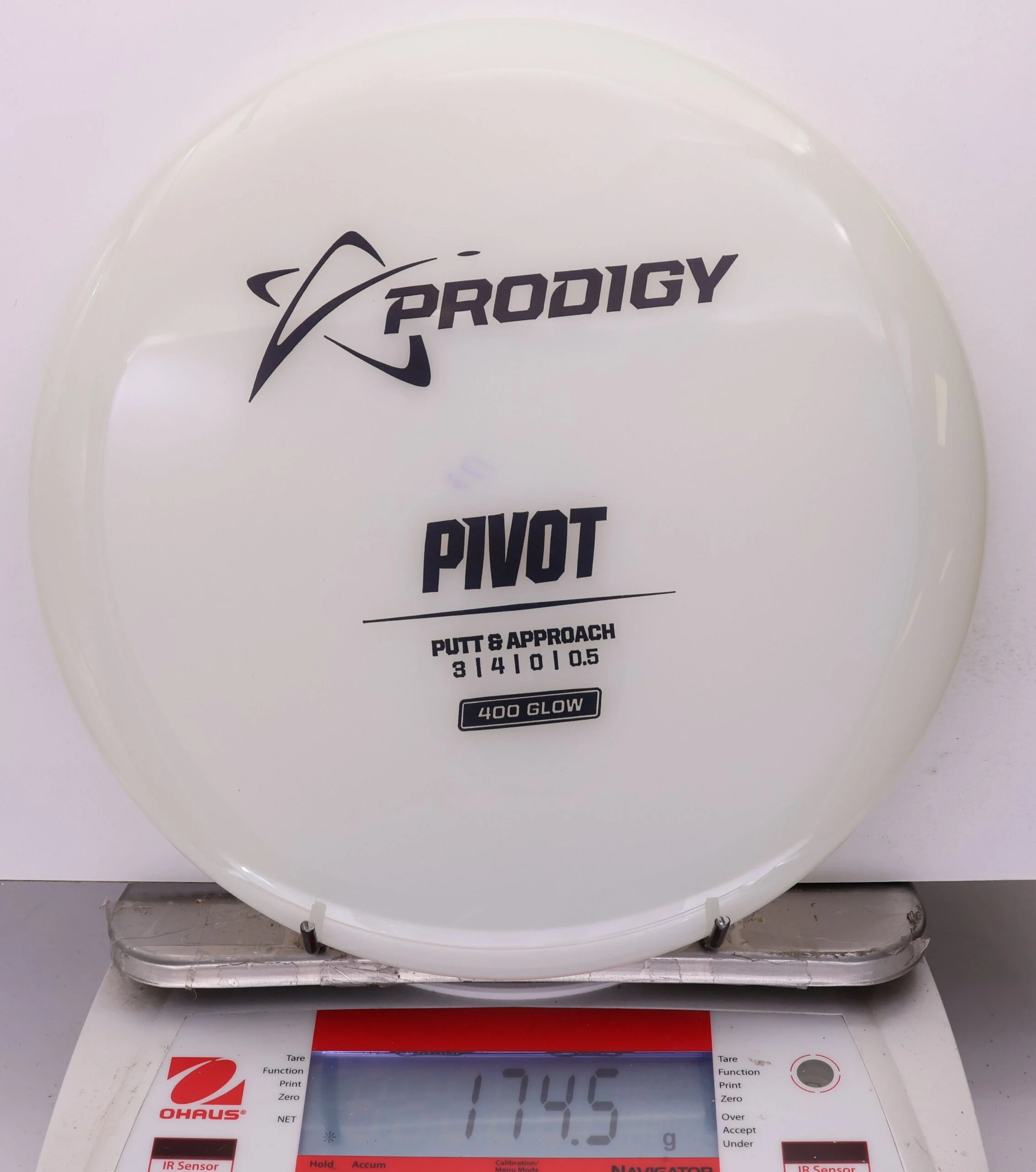 1051101 Pivot 400, Glow - #10 White, 175
