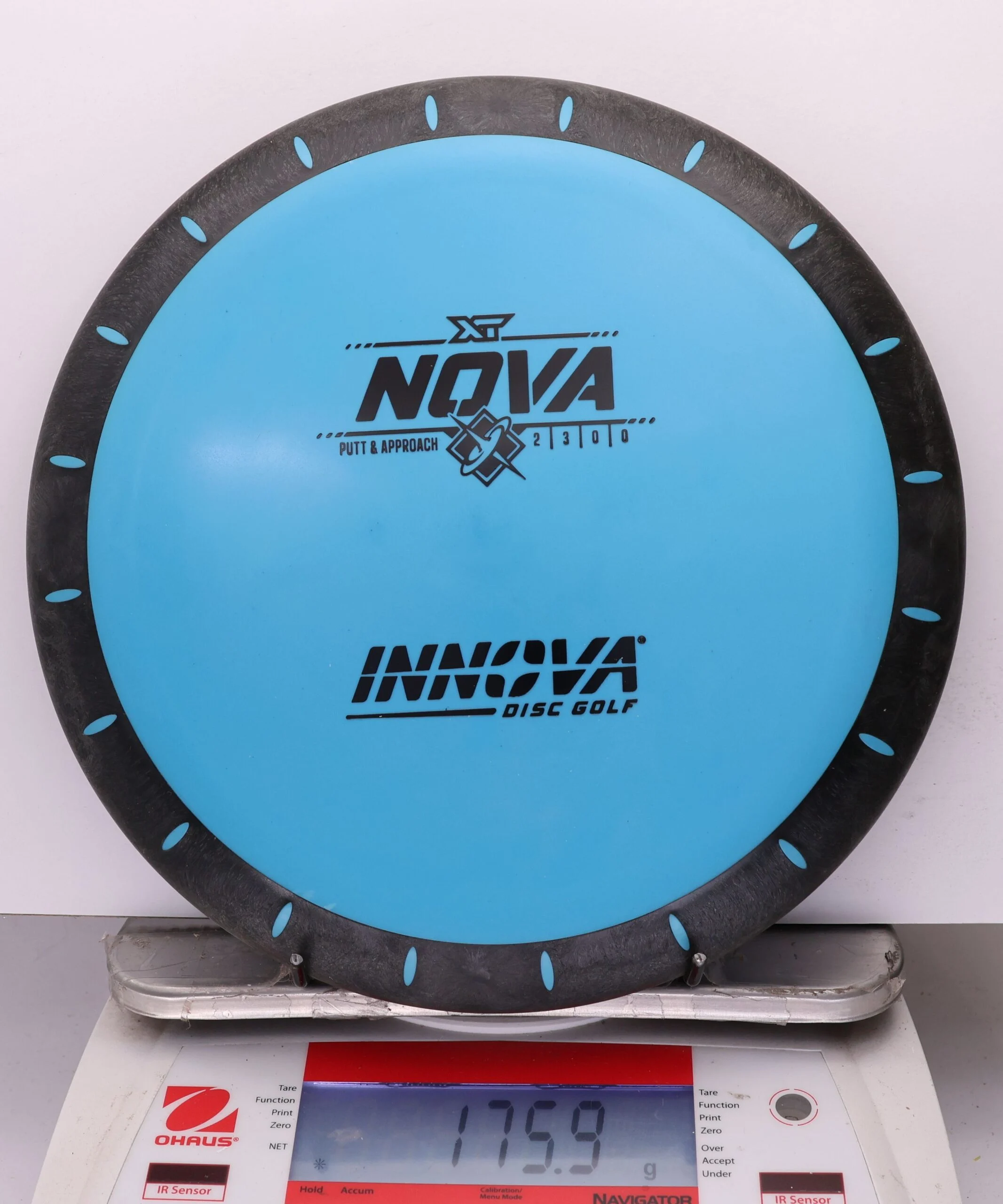 1060272 XT Nova - #04 Black-Blue, 176