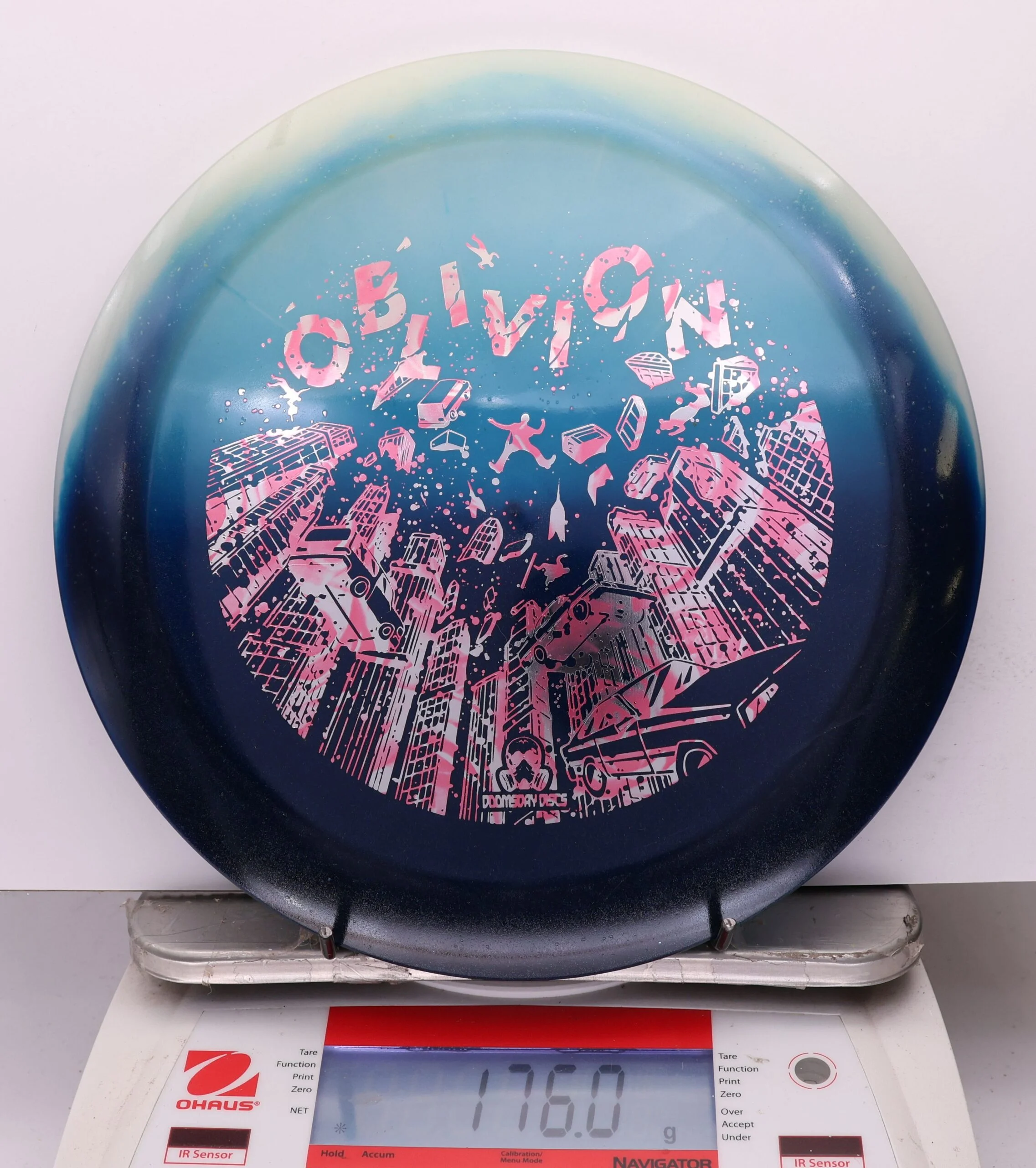 1061929 Retina Oblivion - #665 NavyWhite, 176