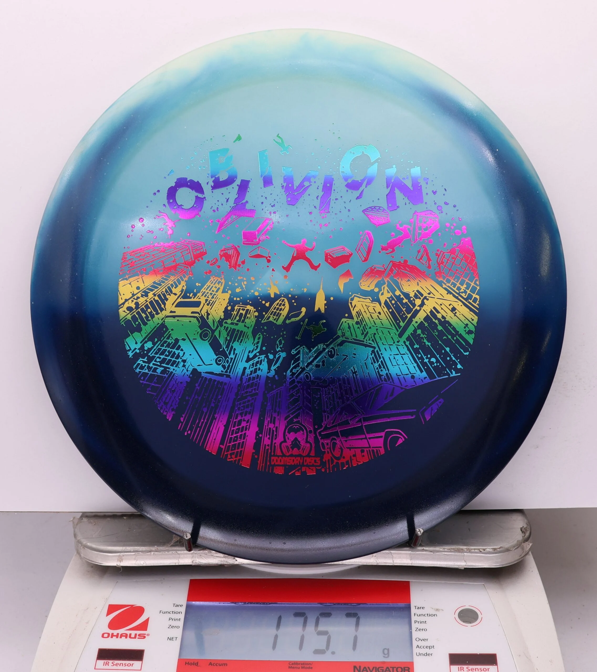 1061931 Retina Oblivion - #667 NavyWhite, 176
