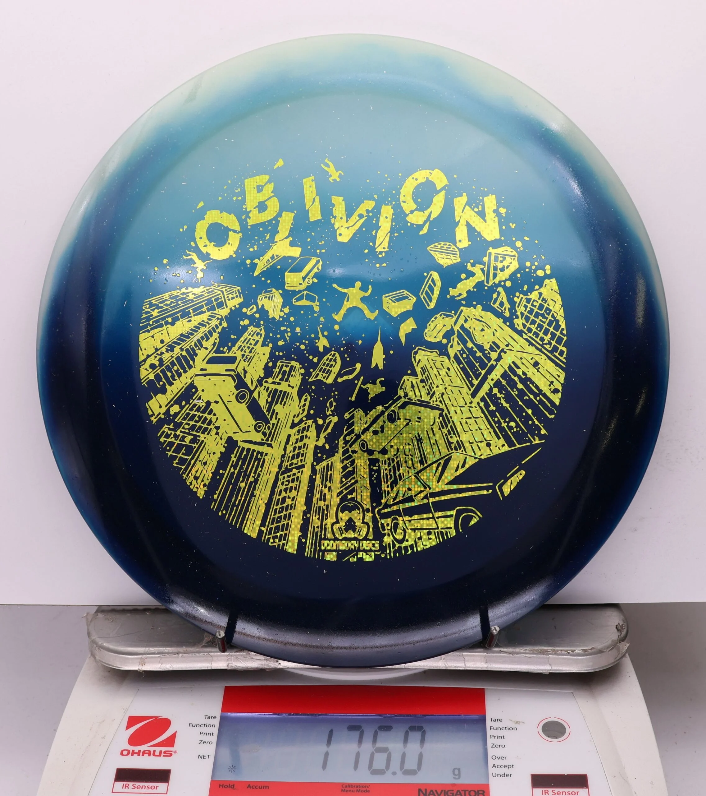 1061939 Retina Oblivion - #672 NavyWhite, 176