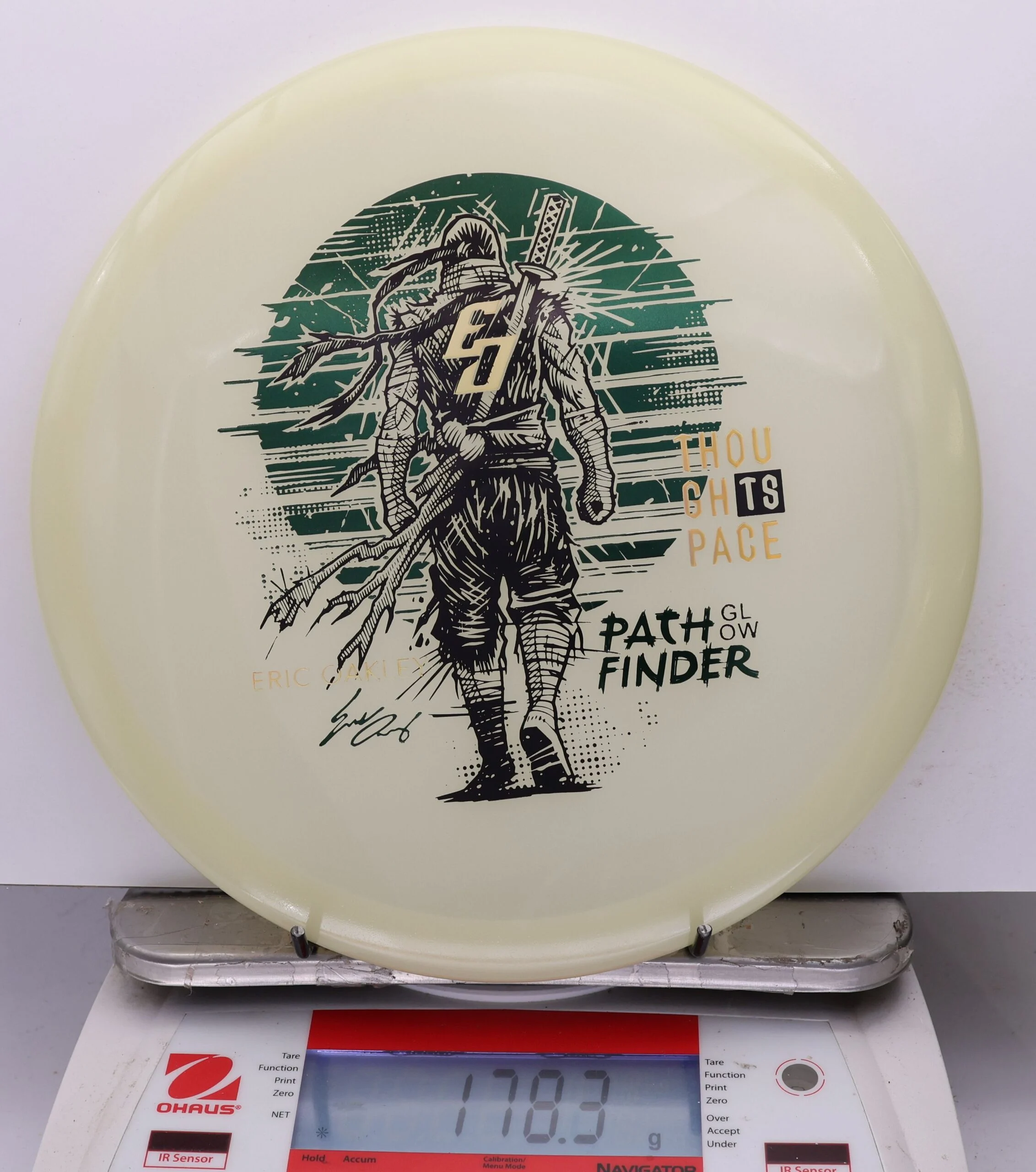 1064111 Glow Pathfinder, Eric Oakley Signature Edition - #674 Glow, 178