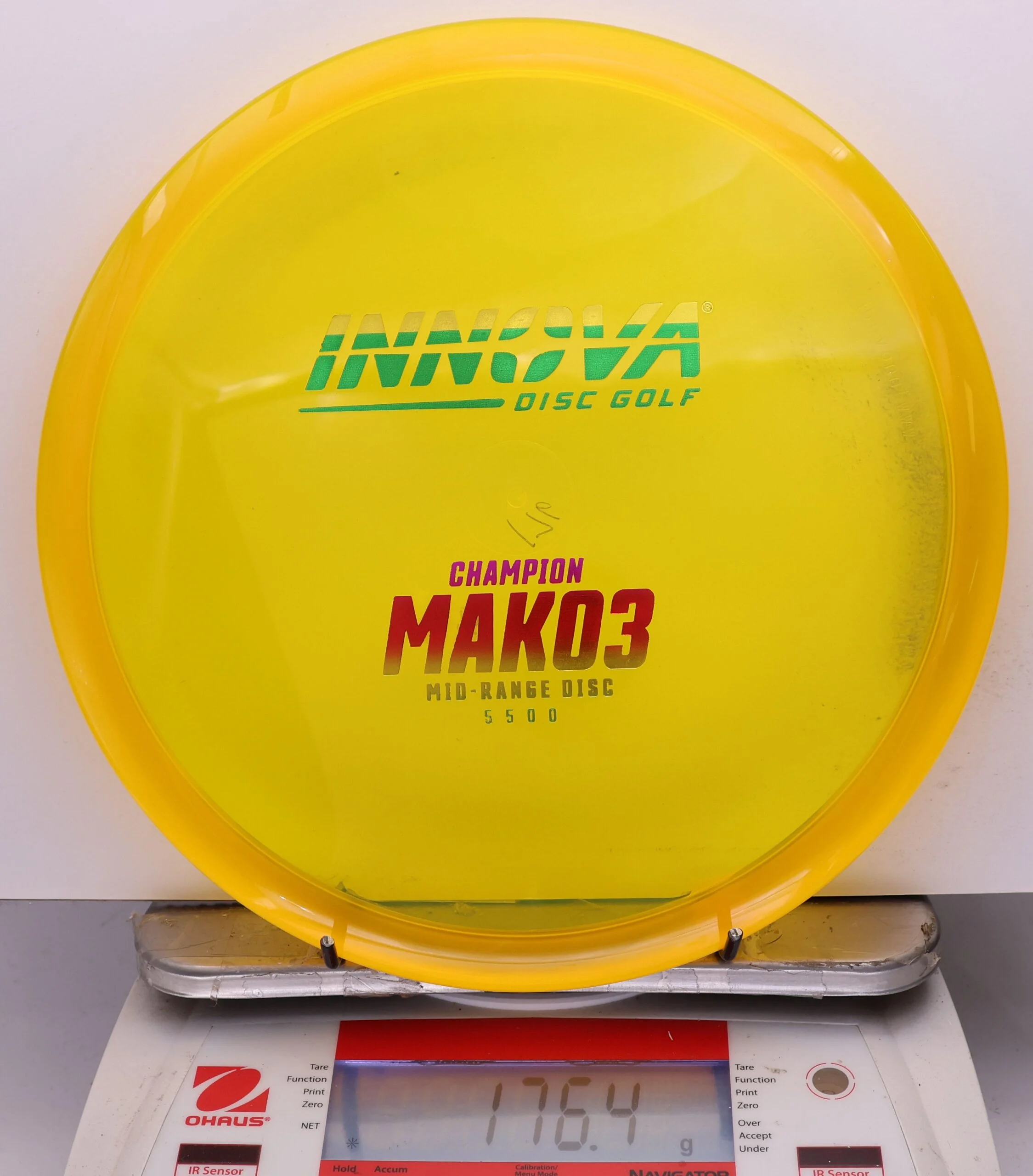 1066094 Champion Mako3 - #25 Yellow, 176