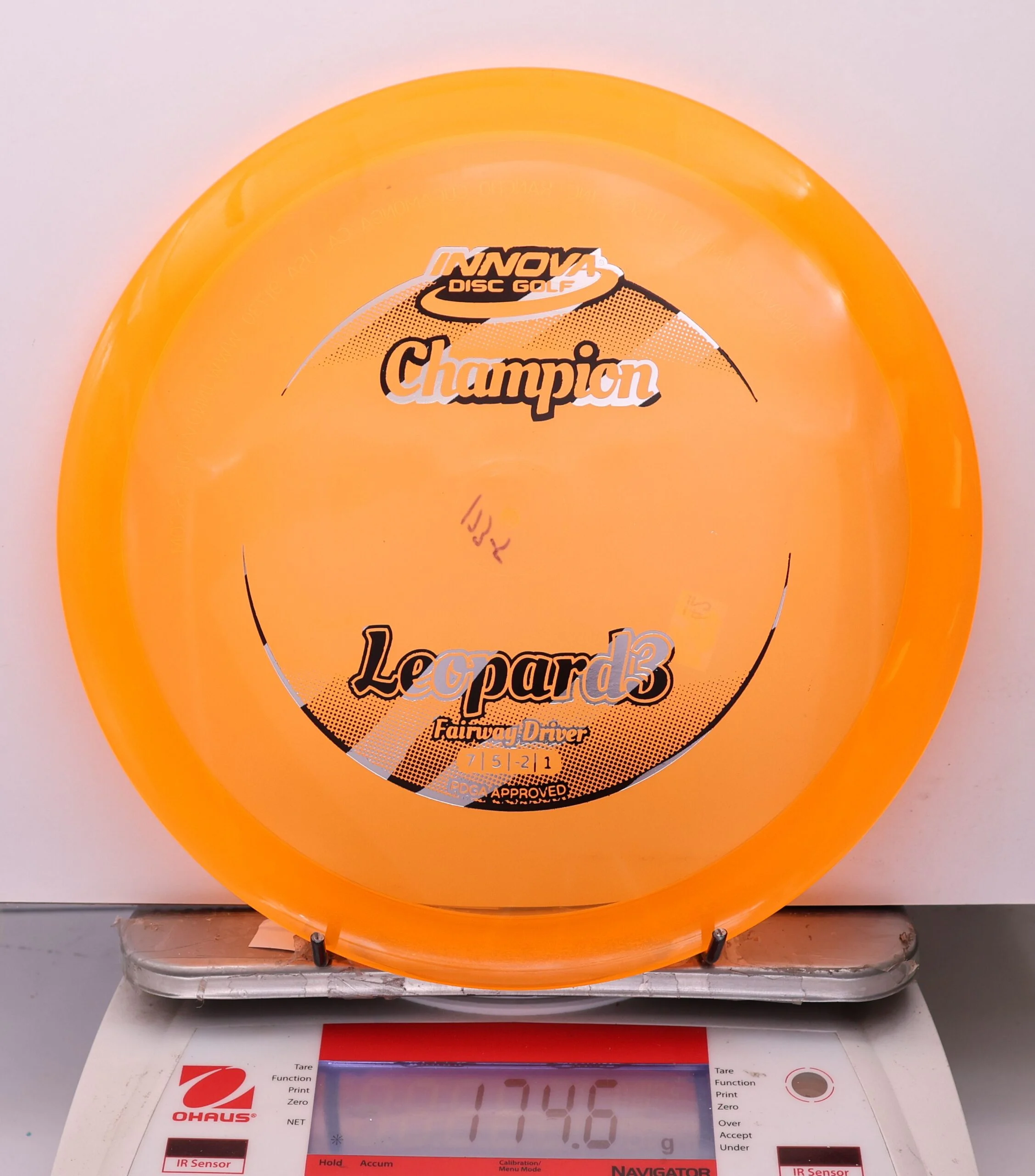 1077226 Champion Leopard3 - #42 Orange, 175