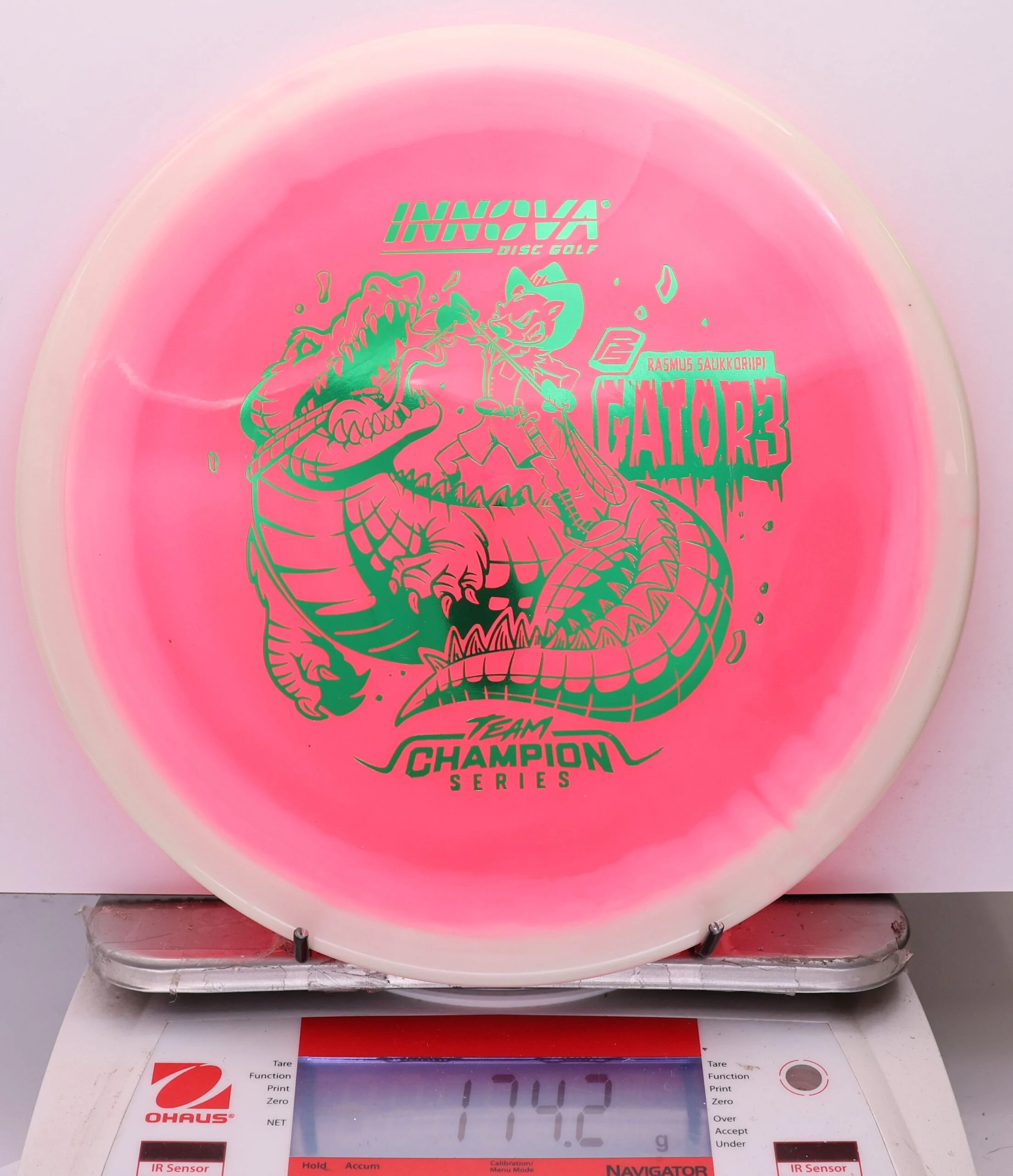 1080857 Halo Champion Gator3, Rasmus Saukkoriipi 2026 Tour Series - #215 White-Pink, 174