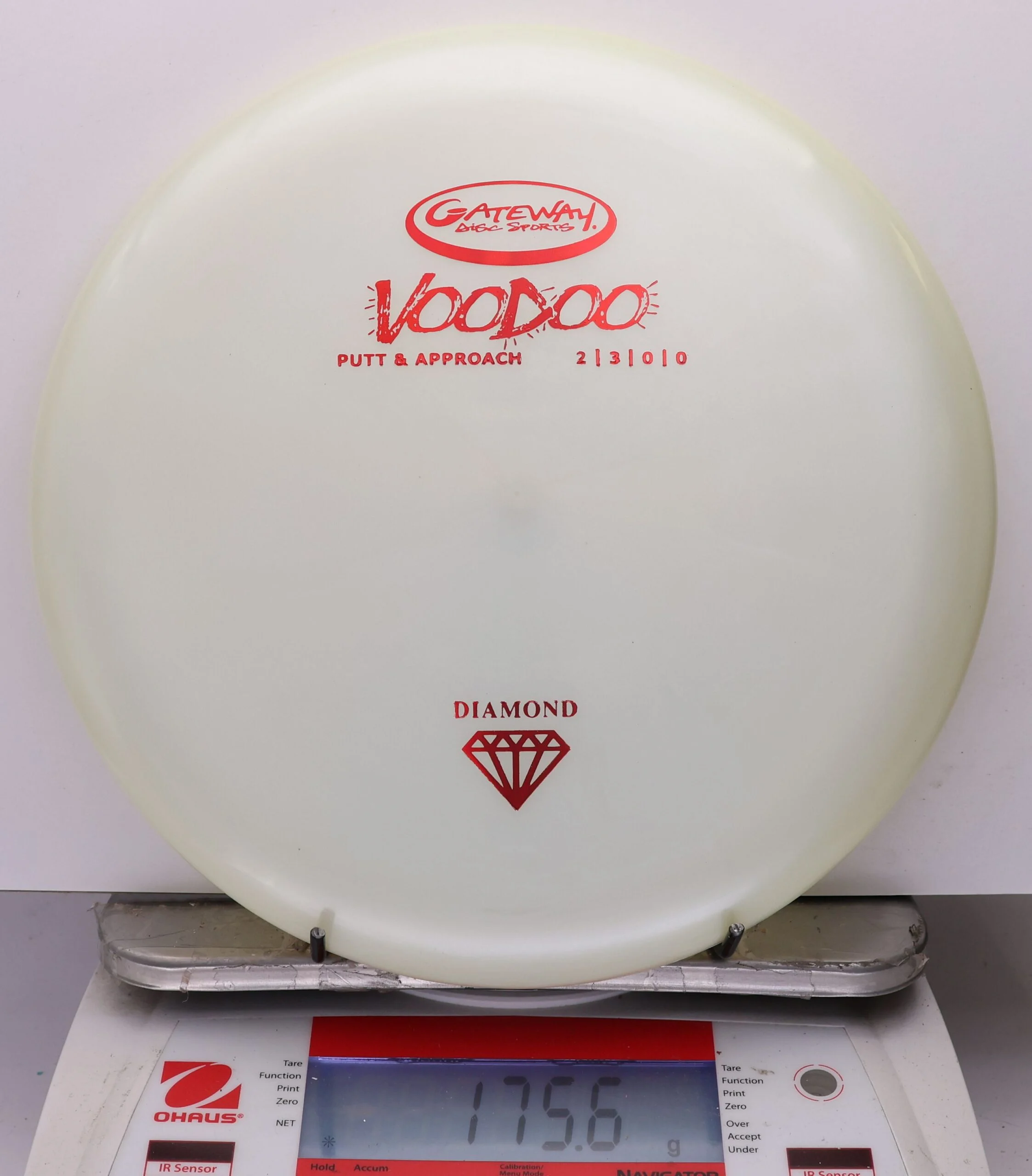 1084700 Diamond Voodoo - #555 White, 176