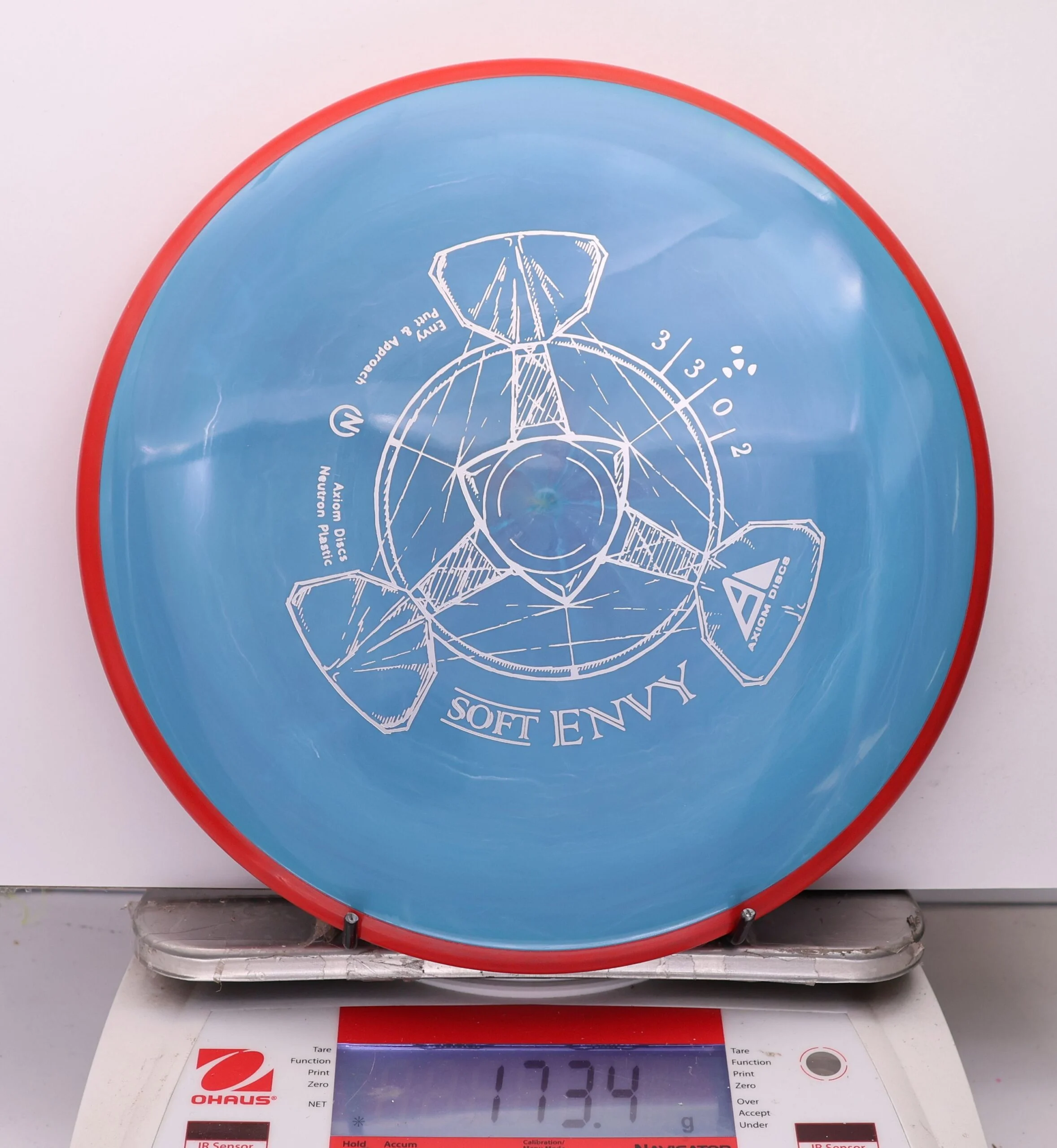 1094596 Neutron Soft Envy - #667 Red-Blurple, 173