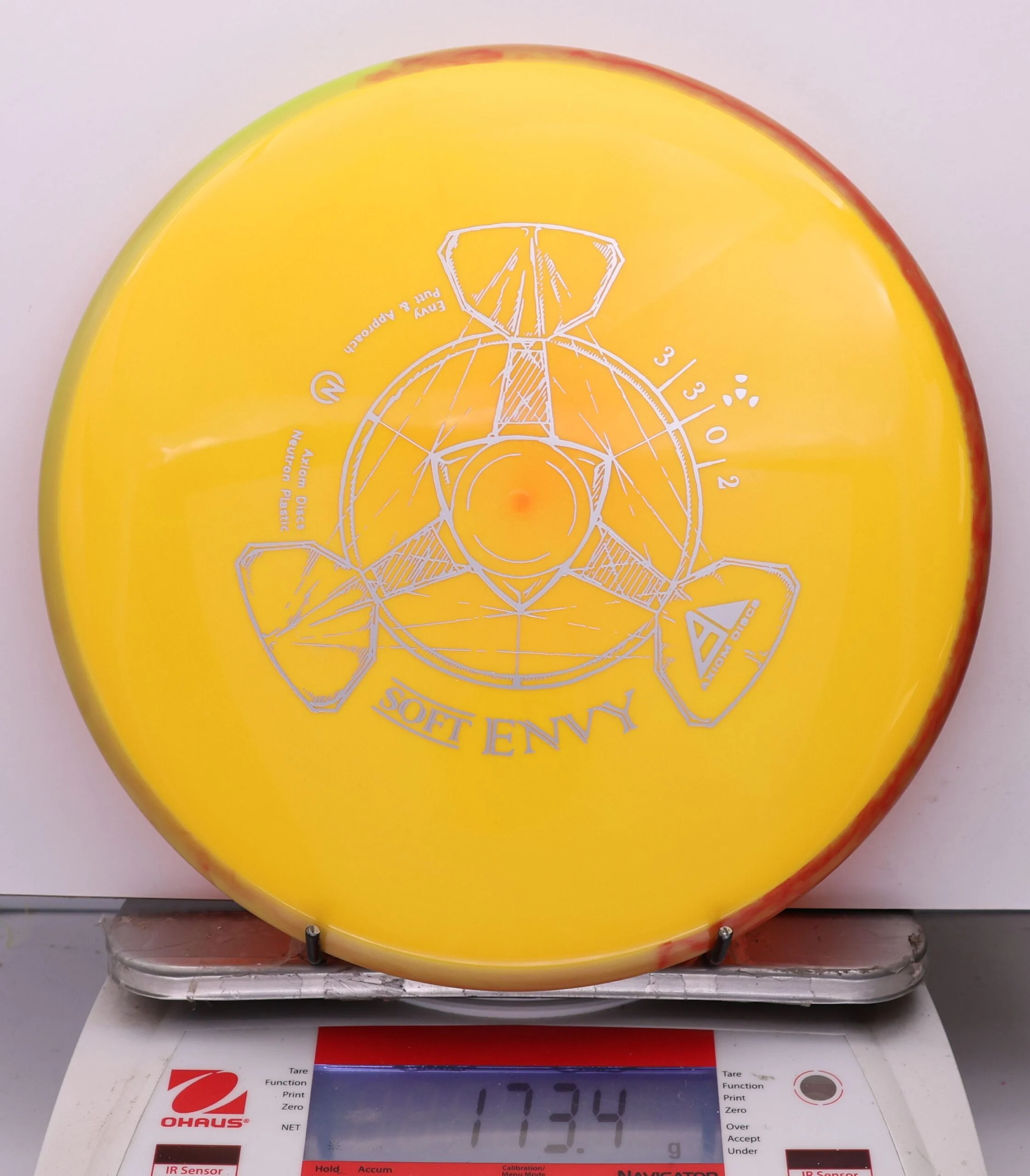 1099063 Neutron Soft Envy - #06 OrangeYellow-Yellow, 173