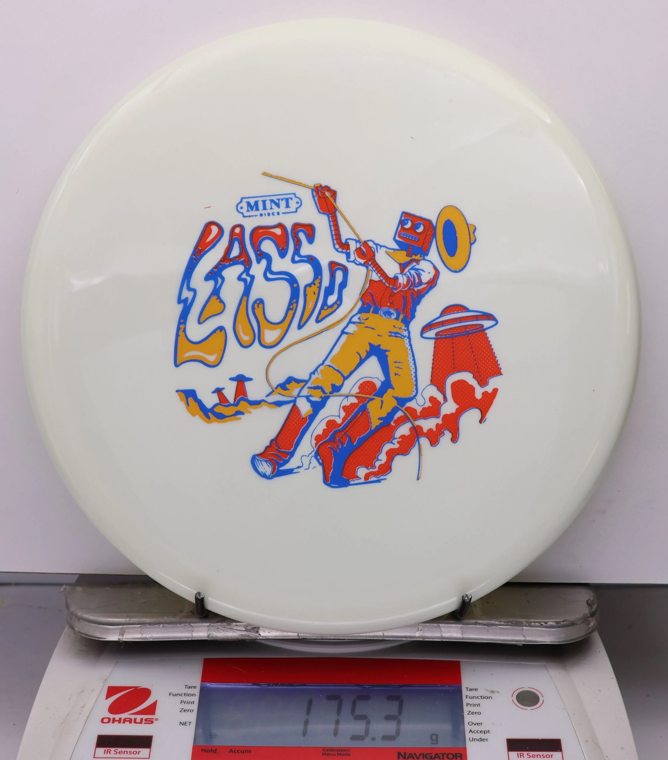 1100237 Apex Lasso, Dust Up by Brad Bond - #24 White, 175