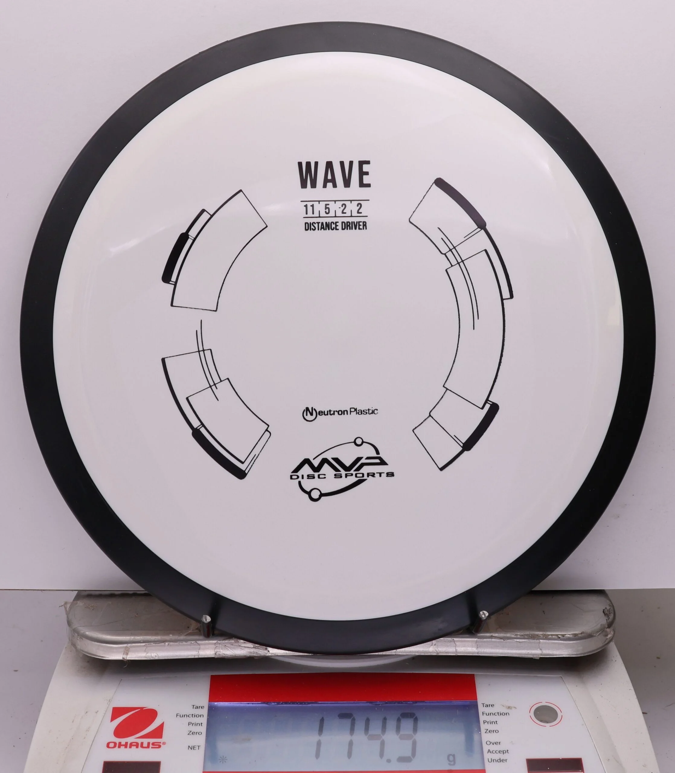 1106807 Neutron Wave - #52 White, 175