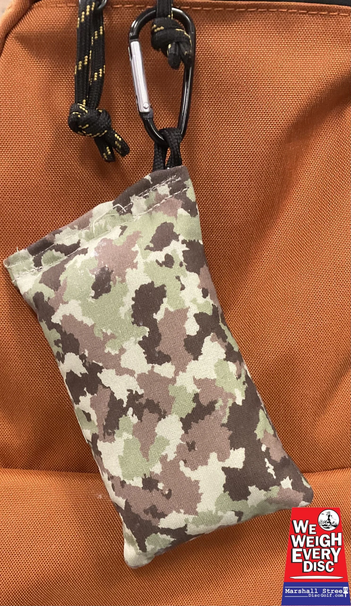 1107059 Chalky Bags with Carabiner - Camo-Green, Chalky Bags