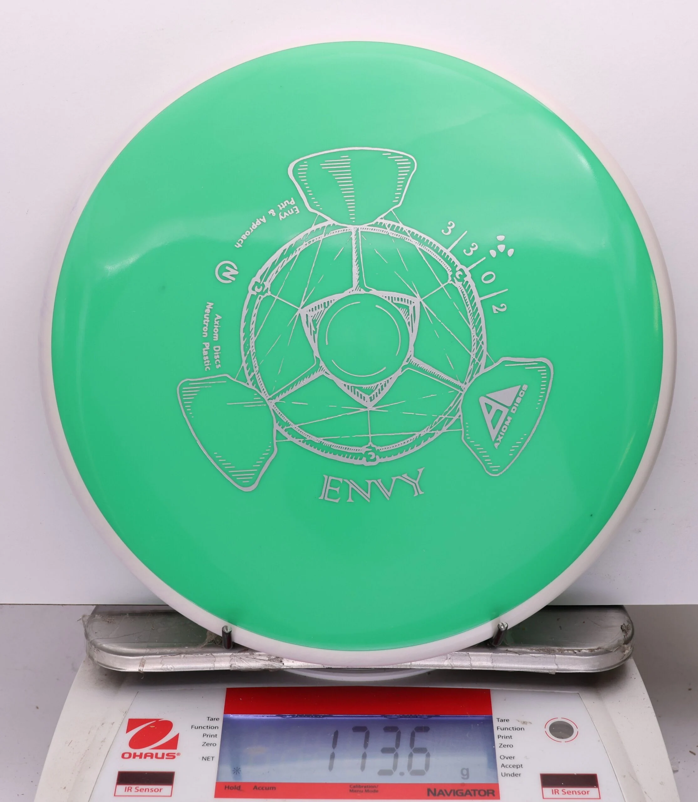1117835 Neutron Envy - #696 White-Green, 174