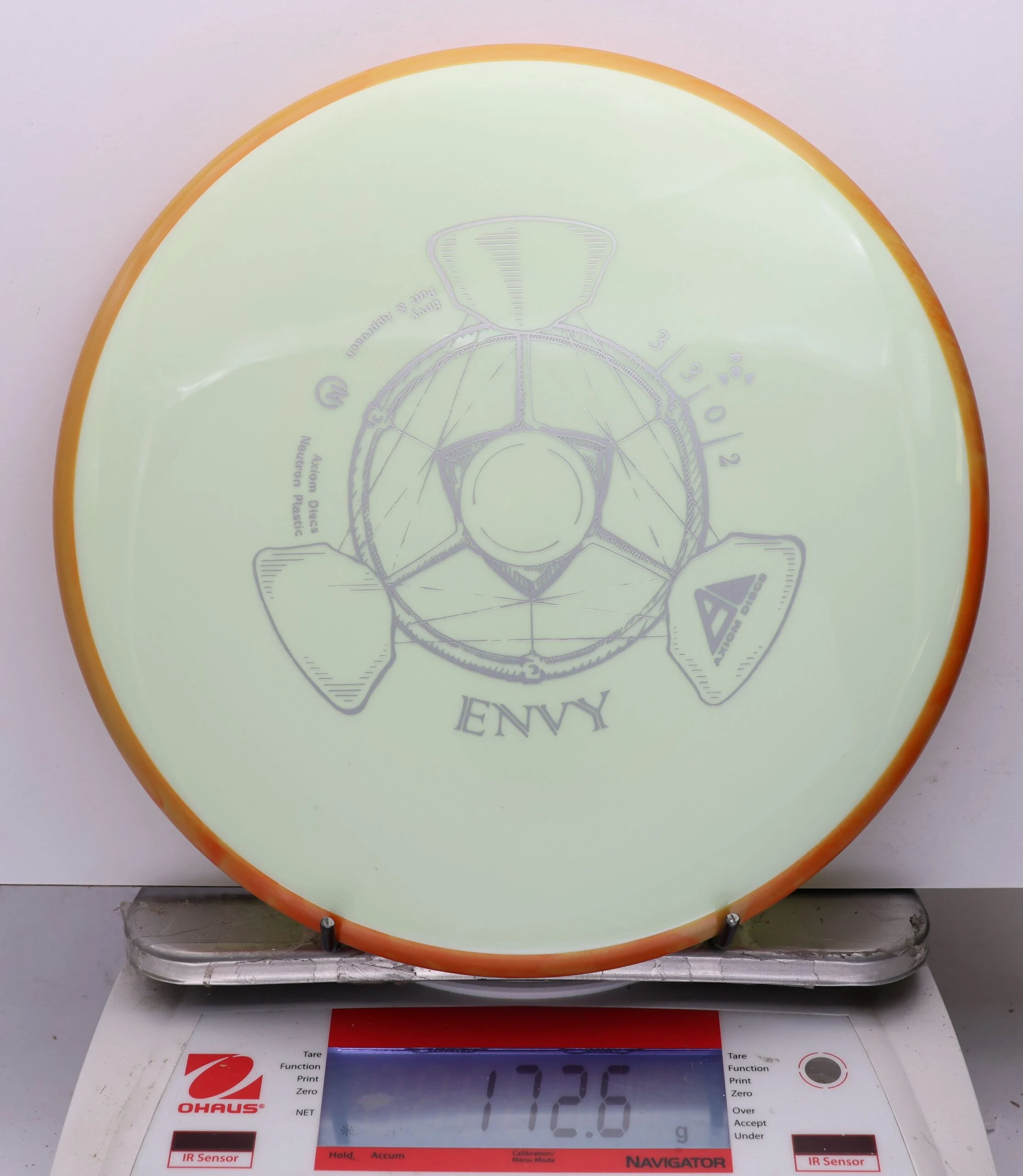 1117849 Neutron Envy - #705 LtOrange-BarelyGreen, 173