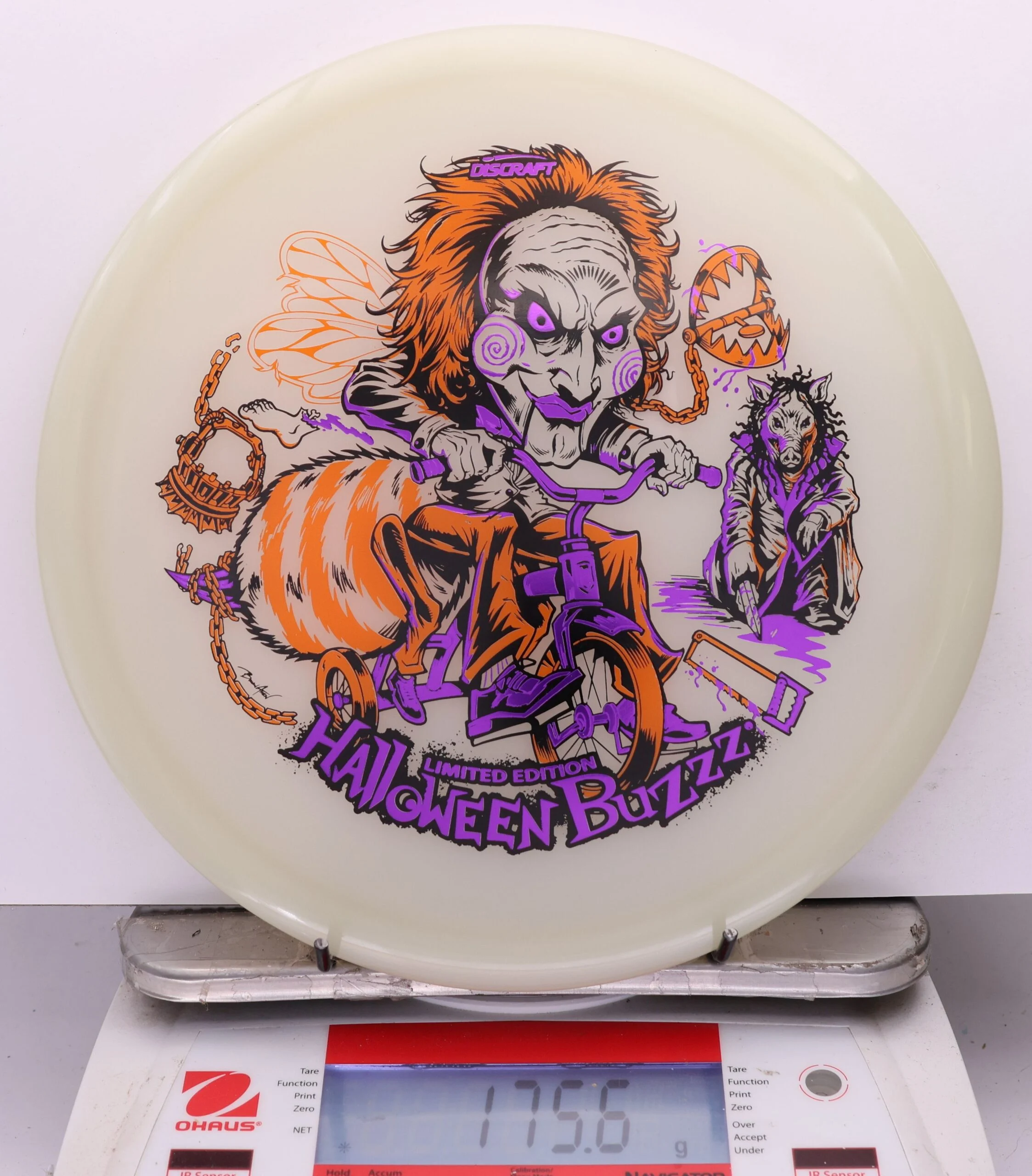1144475 Mega Glow Z Buzzz, Triple Foil - 2026 Halloween Edition - #02 Glow, 176
