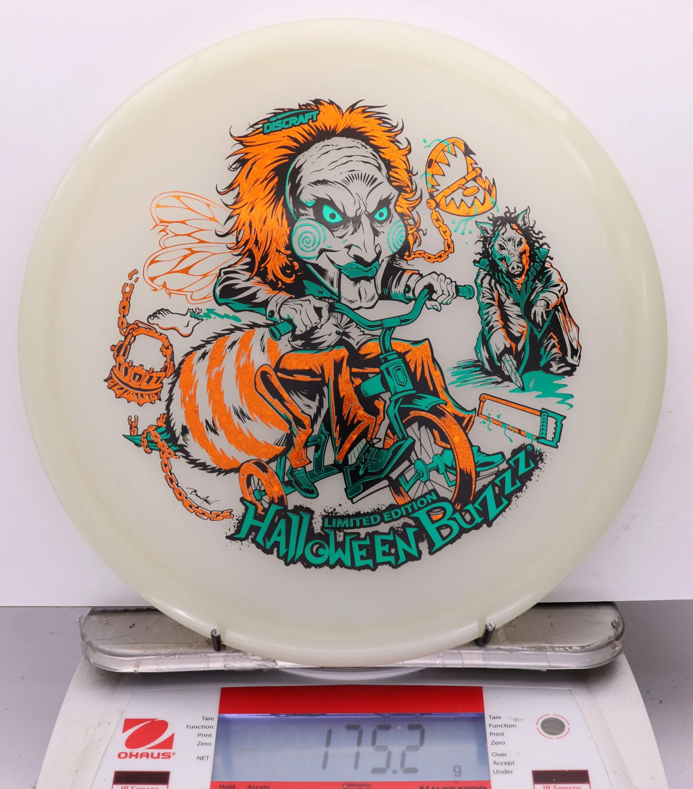 1144534 Mega Glow Z Buzzz, Triple Foil - 2026 Halloween Edition - #15 Glow, 175