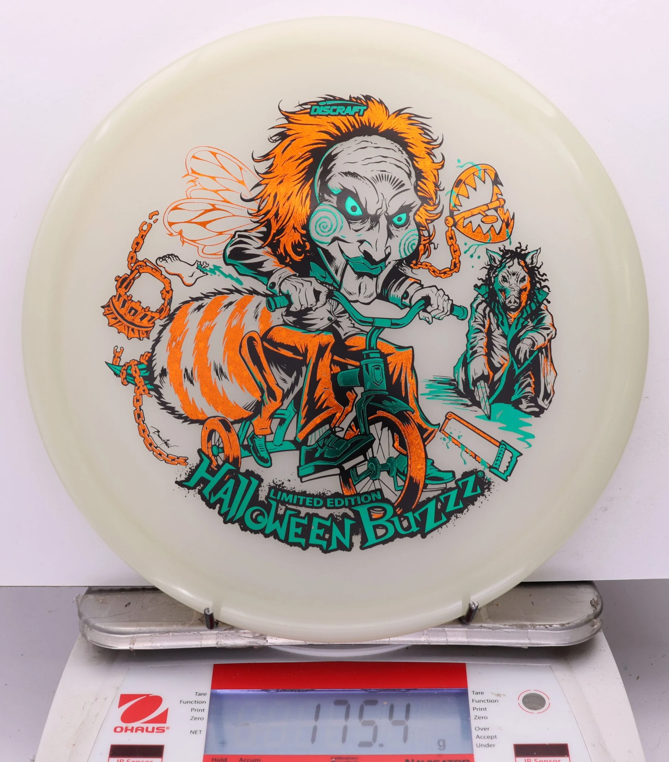 1144535 Mega Glow Z Buzzz, Triple Foil - 2026 Halloween Edition - #16 Glow, 175