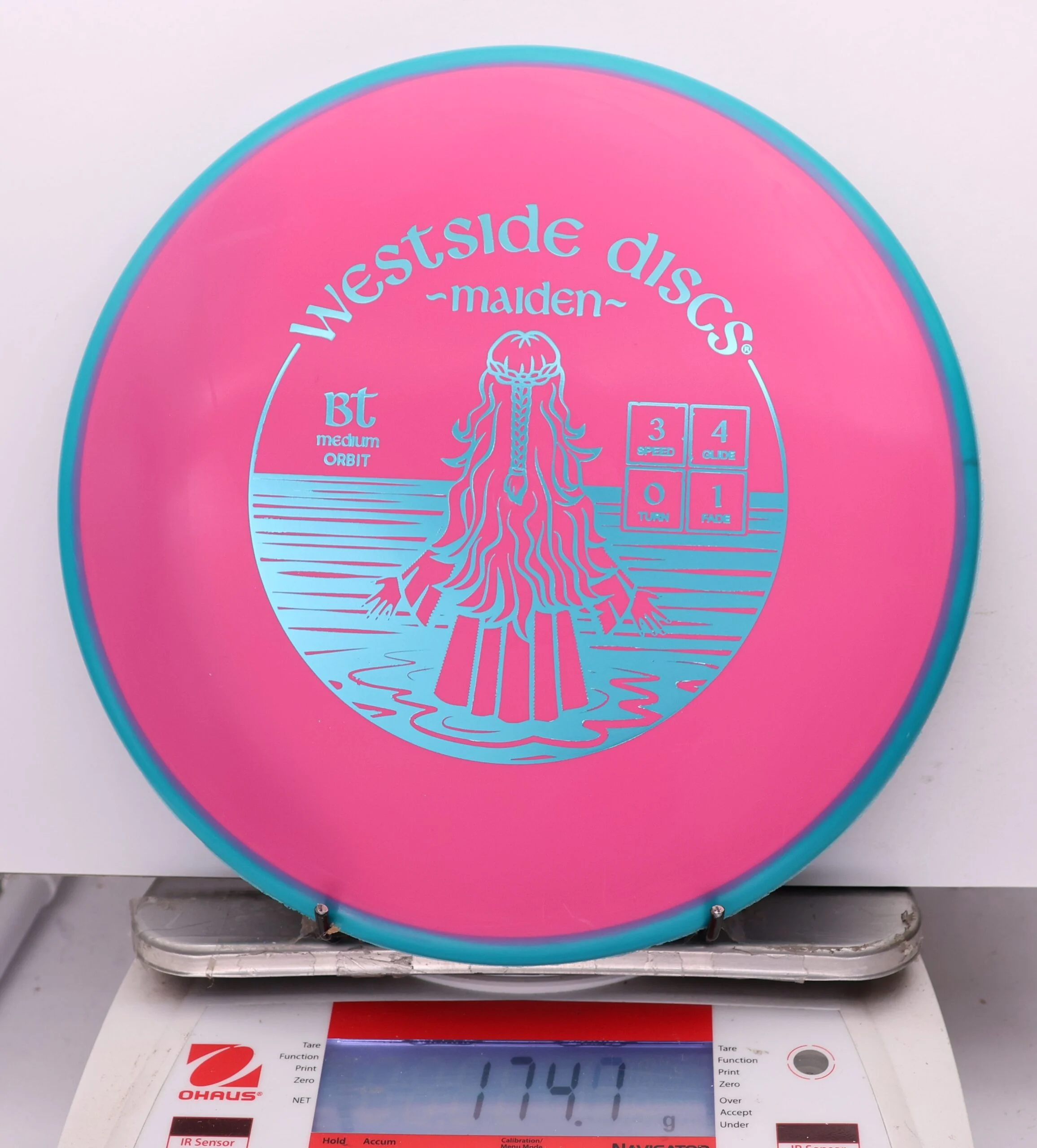 1160672 BT Medium Orbit Maiden - #411 Blue-Pink, 174
