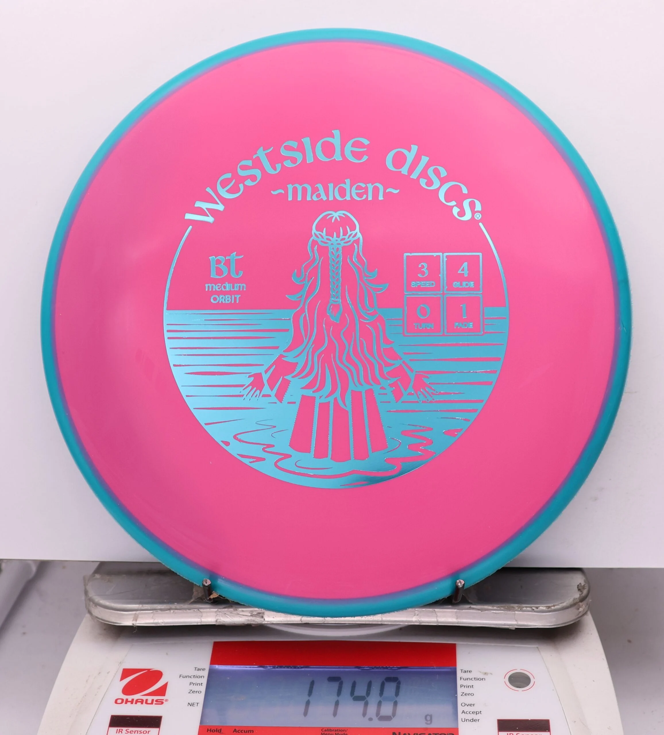 1160673 BT Medium Orbit Maiden - #412 Blue-Pink, 174