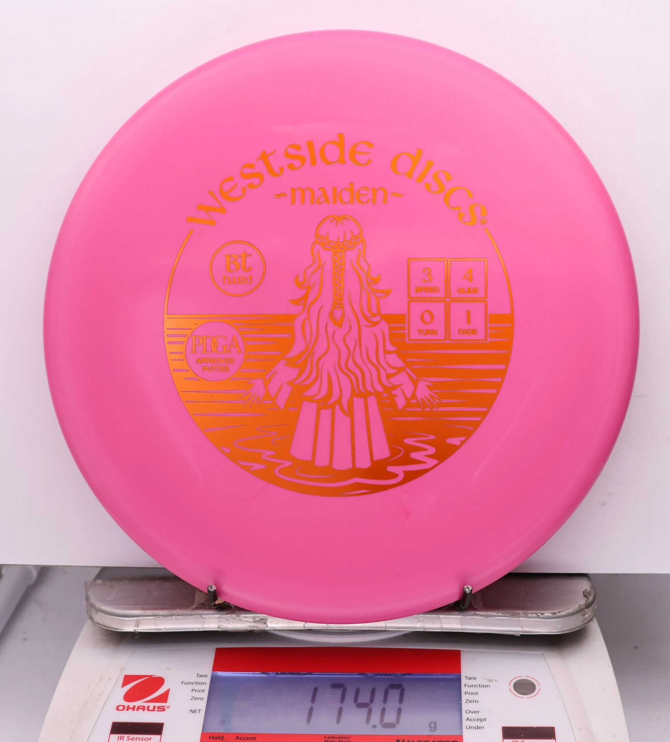 1160838 Bt Hard Maiden - #413 Pink, 174