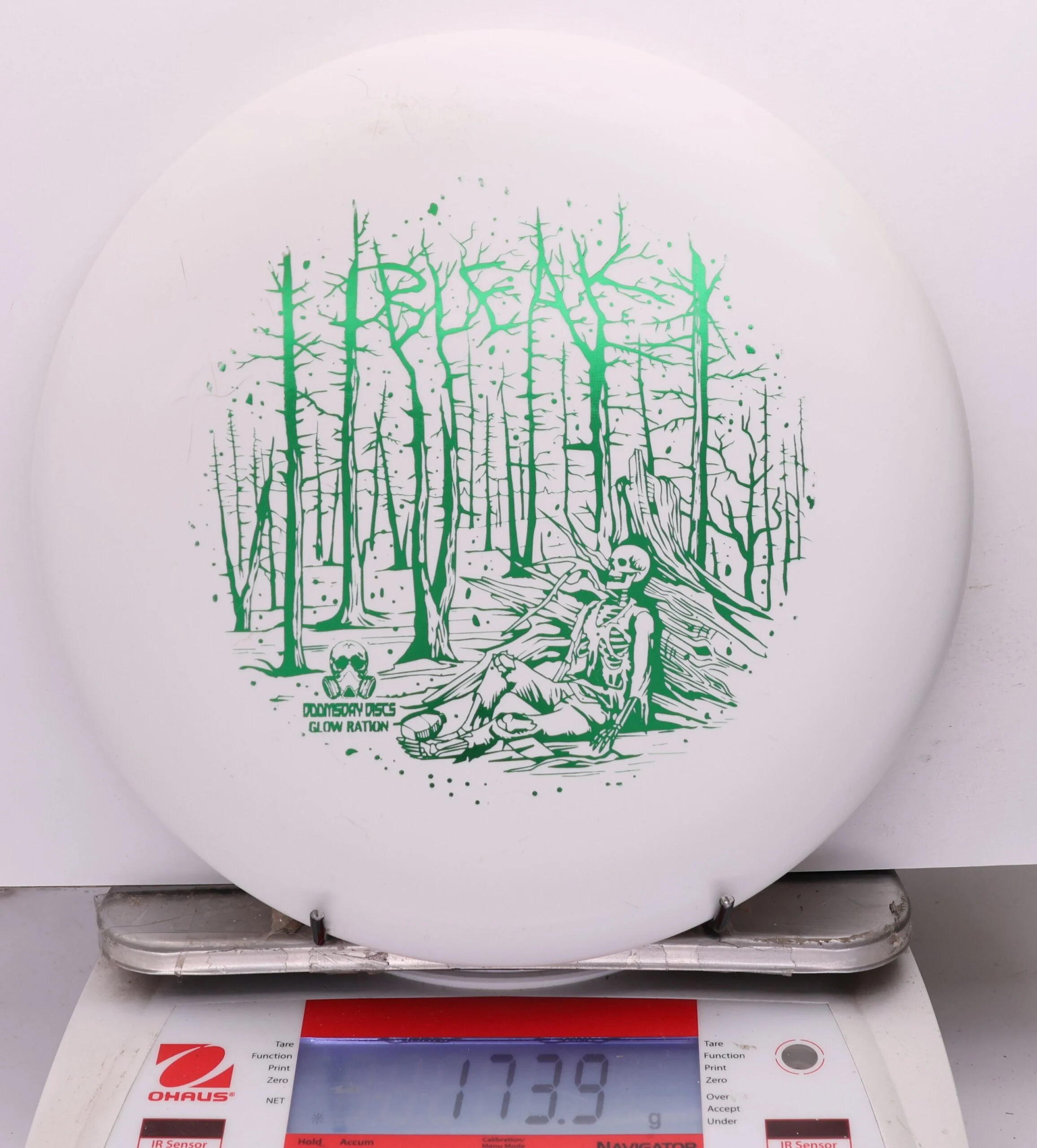 1178894 Glow Ration Bleak - #715 White, 174