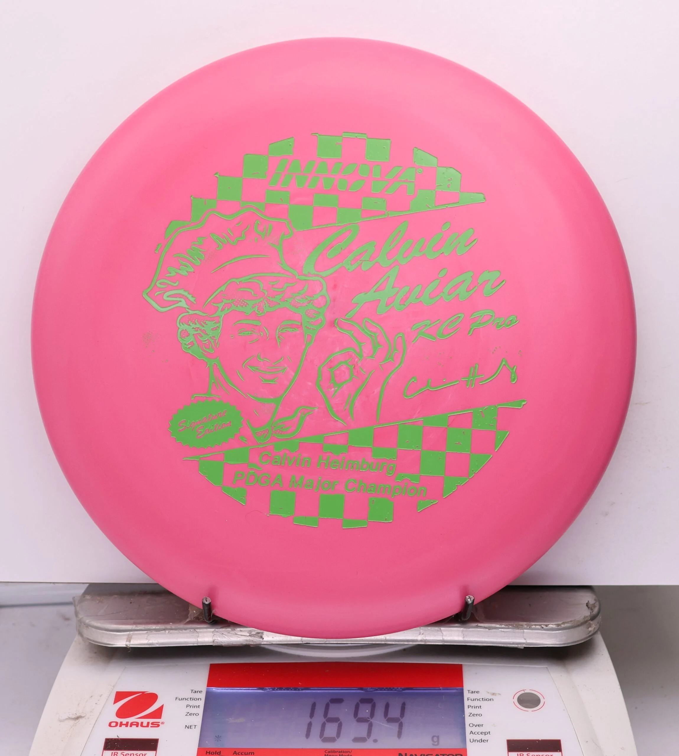 1183437 KC Pro Aviar, Calvin Heimburg Character - Signature Edition - #330 Pink, 169