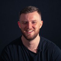 Oscar Everard Email