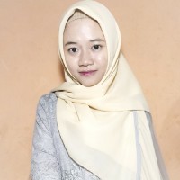 Yuni Lestari Email
