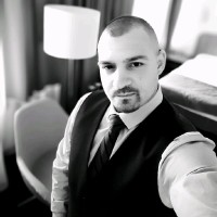 Mateusz Domoradzki Email