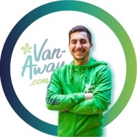 VAN -AWAY Employee Léo Doucet's profile photo