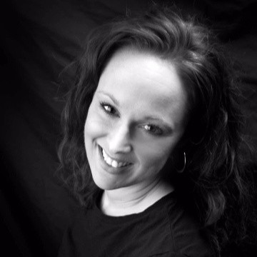 Amanda Overgaard Email & Phone Number