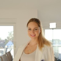Luisa S. Email
