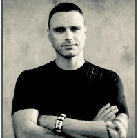 Benjamin Thomas Email