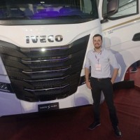 Vinicius Assis Email