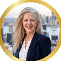 inviteCHANGE Employee Sarah Graves's profile photo