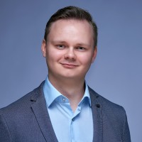 Viktor Roth Email