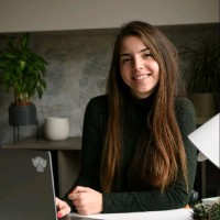 Tamara Lakić Email