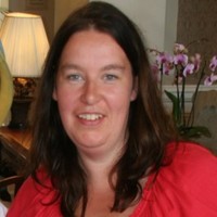 Melanie van Bussel Email