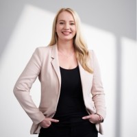 Larissa Buck Email
