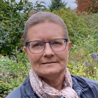 Anette Stege Email