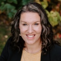 Amanda McConnell Email