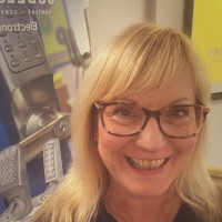 Michelle Saunders Email & Phone Number