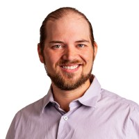 Revise Employee Edward Yaracz's profile photo