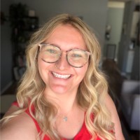 Calgary French & International School Employee Victoria Heseltine's profile photo
