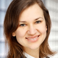 Julia Knapp Email