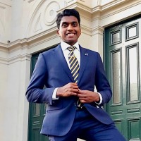 shapeable Employee Dinuka Piyadigama's profile photo