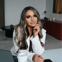 Frontdesk Employee Eleanor Concannon's profile photo