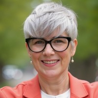 Abi Crouch Email & Phone Number