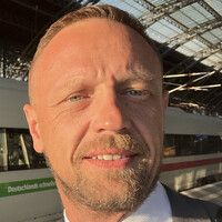 Tobias Schmidt Email